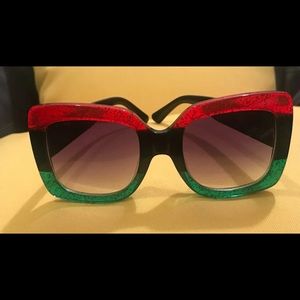 Gucci SunglasseS Large Frame